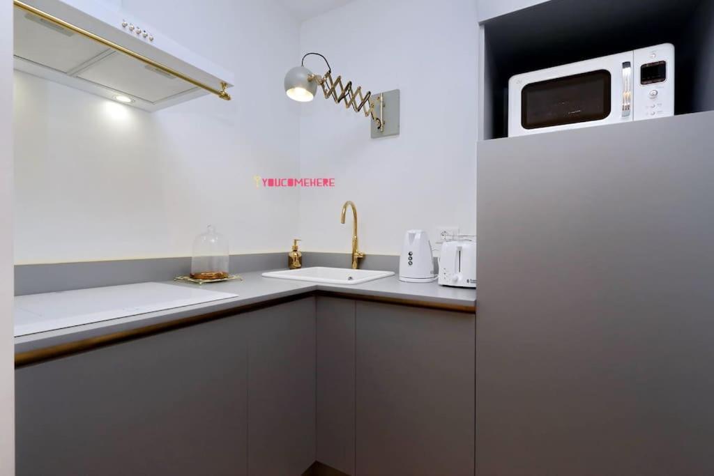 Ych-Renovated And Design Flat Close To The Center Рим Екстер'єр фото