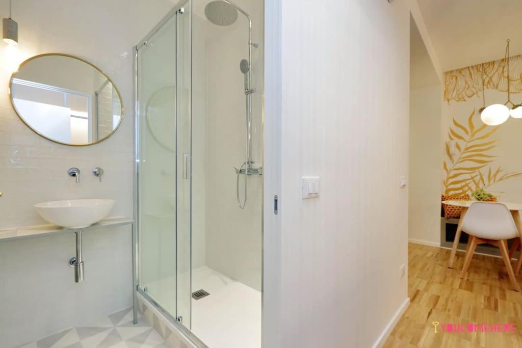 Ych-Renovated And Design Flat Close To The Center Рим Екстер'єр фото